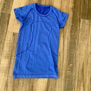 Lululemon swiftly run tee